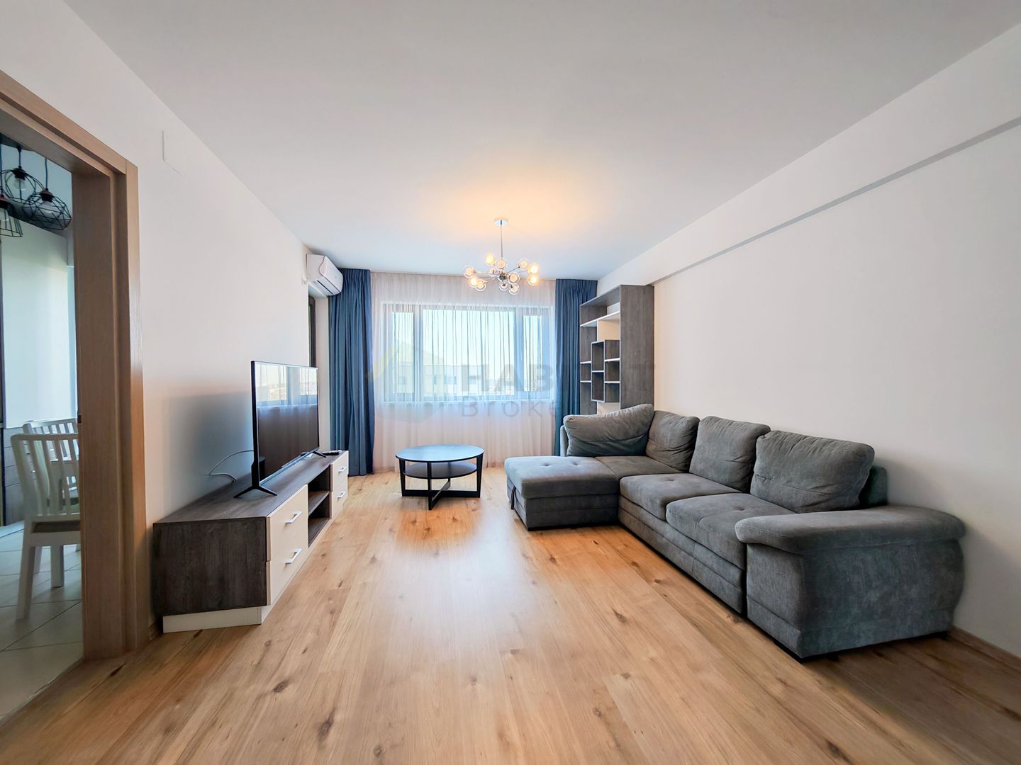 Natură, liniște și confort: 3 camere în Greenfield + Loc de parcare - Poză 1