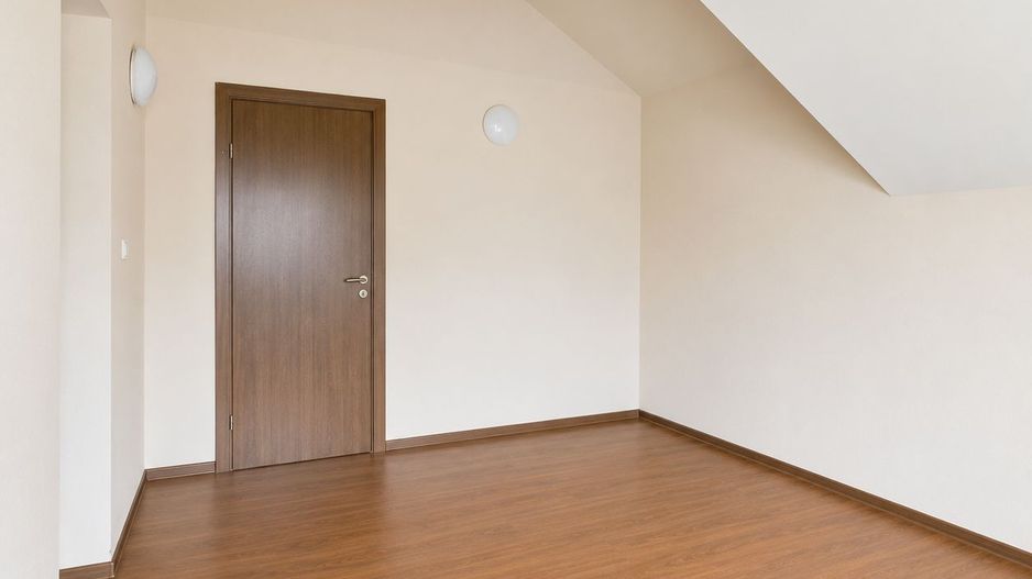 Casă individuală spațioasă cu teren de 987 mp | Ideală pentru locuință - Poză 4
