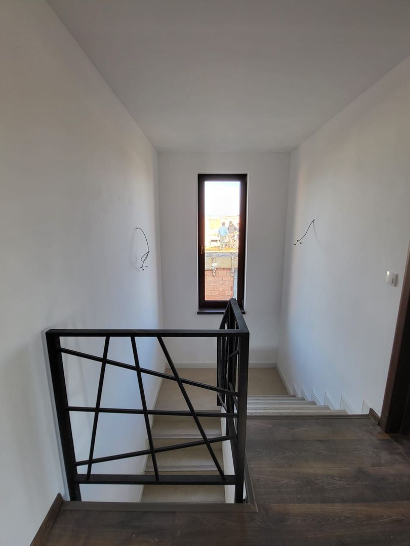 Casa noua zona Izvor - Poză 4