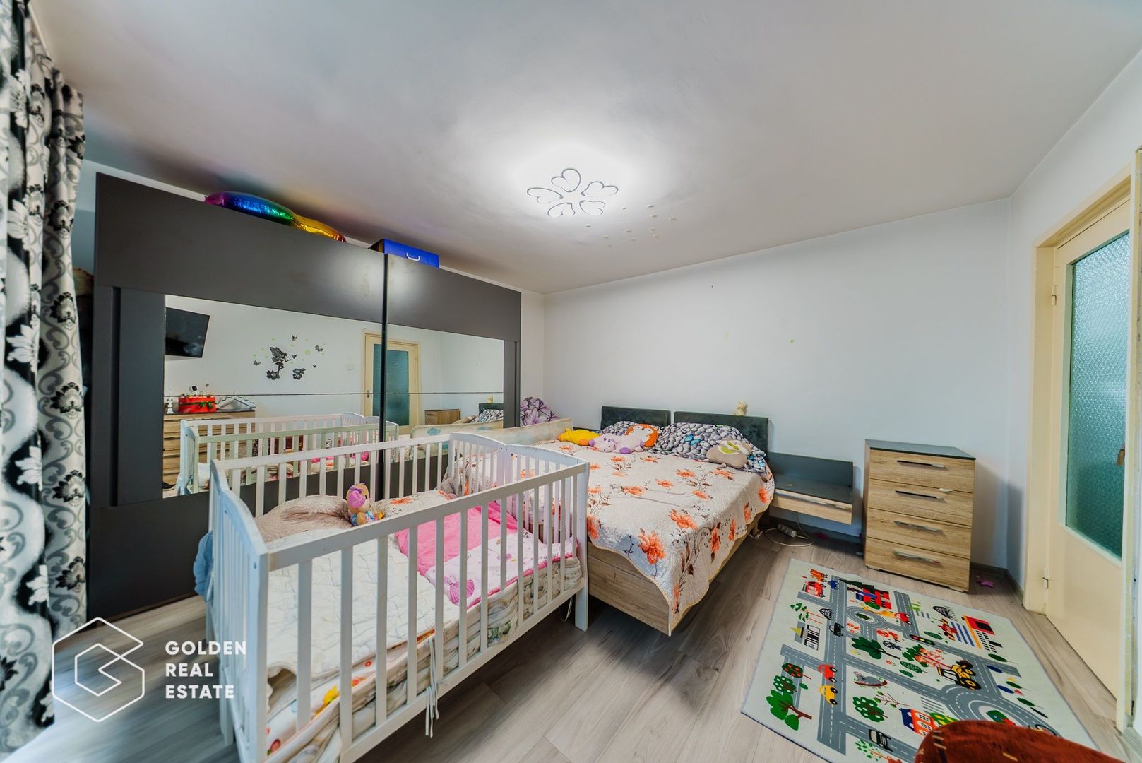 Apartament 3 camere, decomandat, Confectii, comision 0% - Poză 8