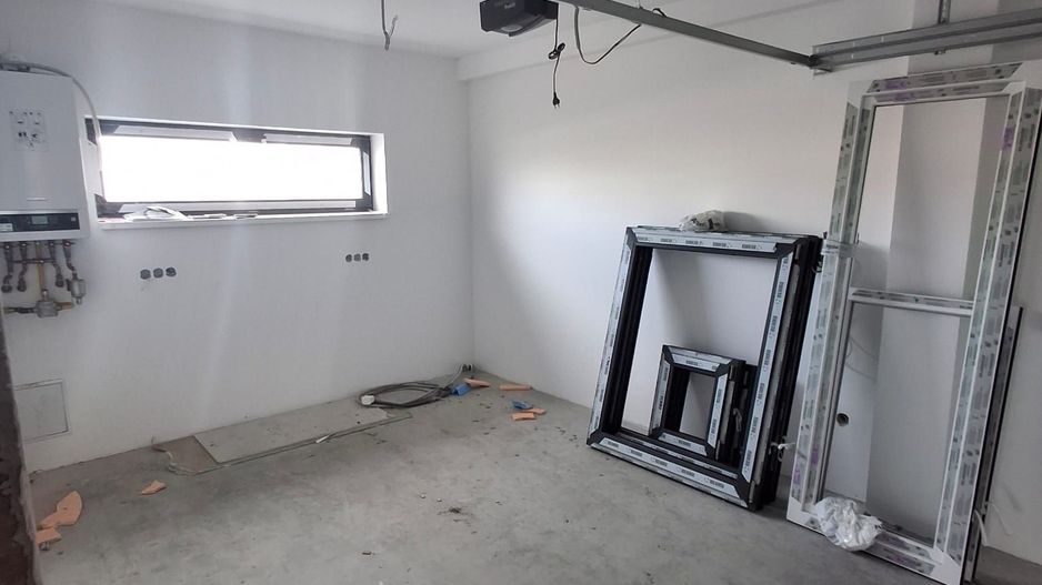 Casa duplex cu garaj, Selimbar, Sibiu - Poză 16