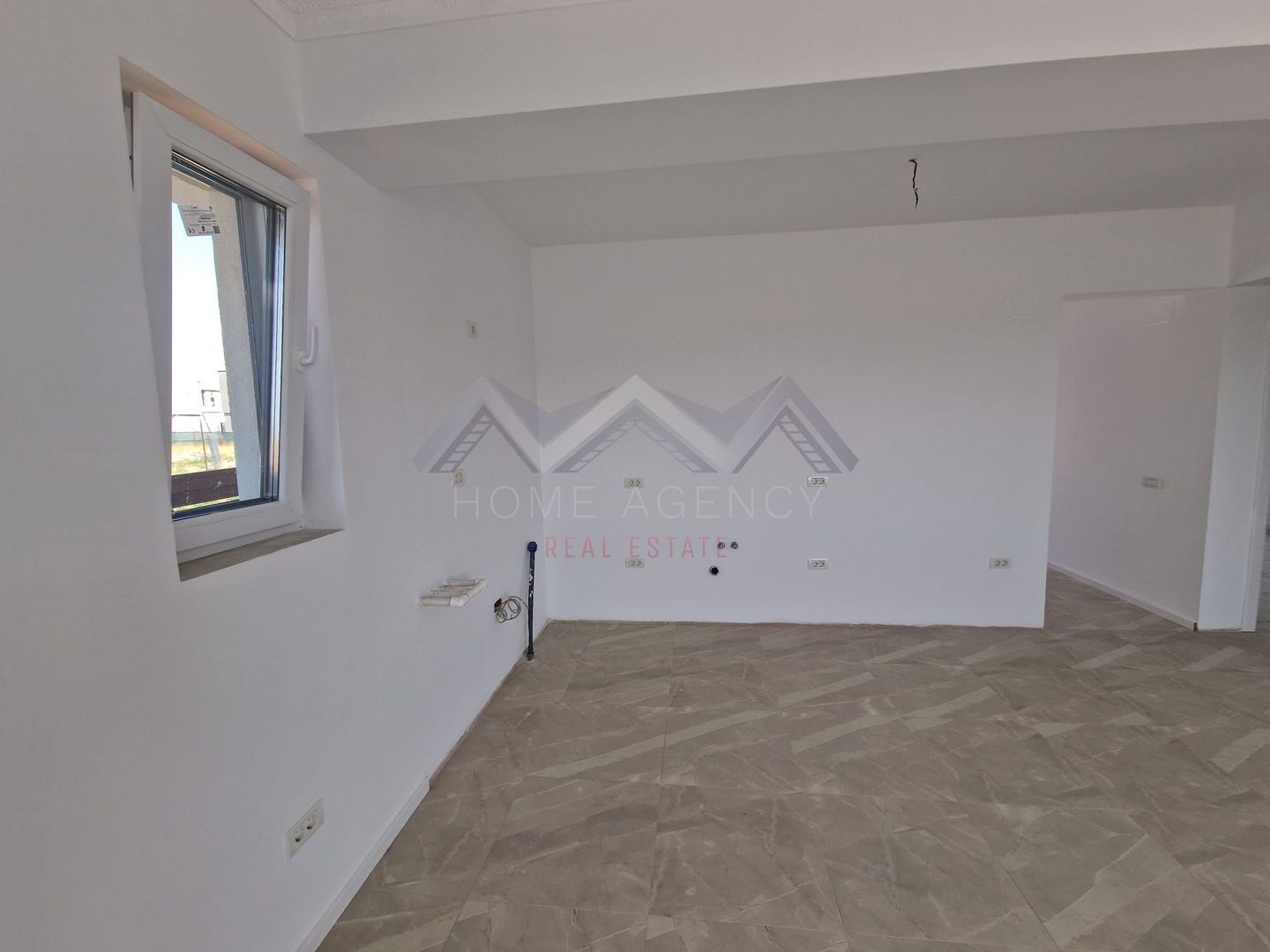 Case parter 300 mp curte Comision 0 - Poză 8