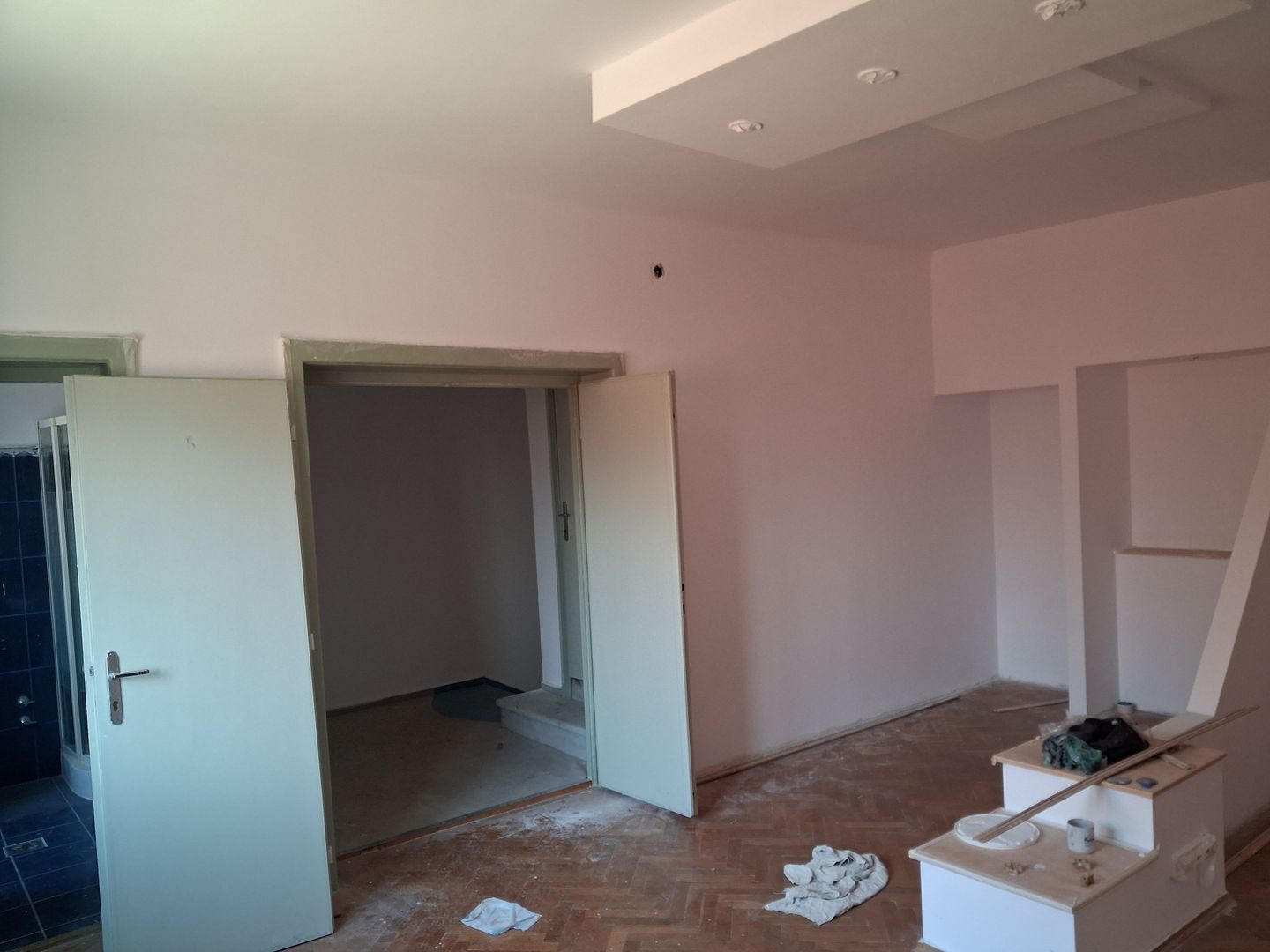 Casa RENOVATA partial 8 cam 6 ari 550mp garaj ANA IPATESCU. - Poză 10