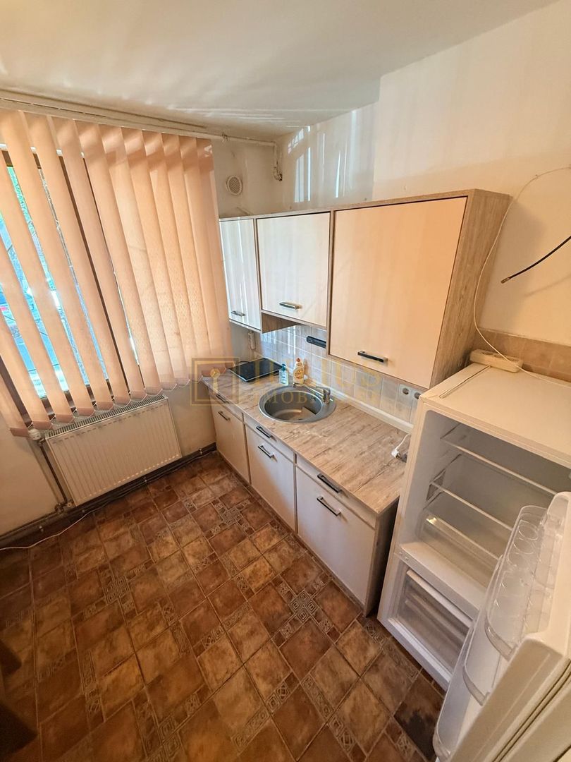 Ultracentral| 2 camere| centrala proprie| APROAPE DE UVT, UPT - Poză 8