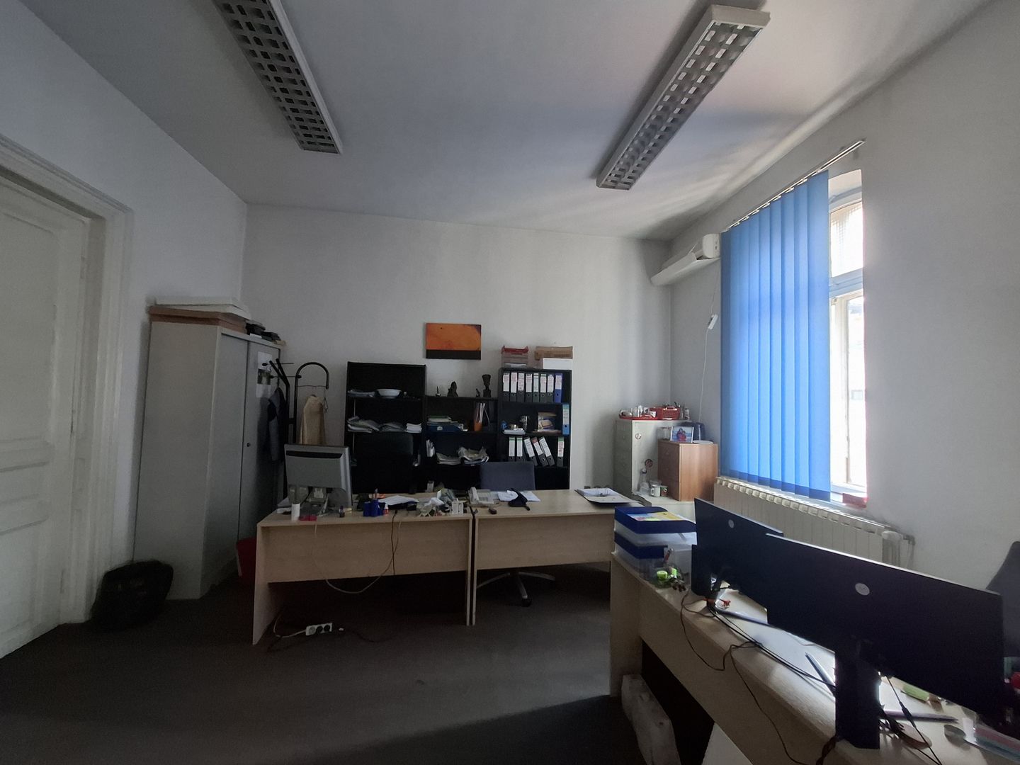 Imobil stradal 20 de camere - Eminescu - Poză 12