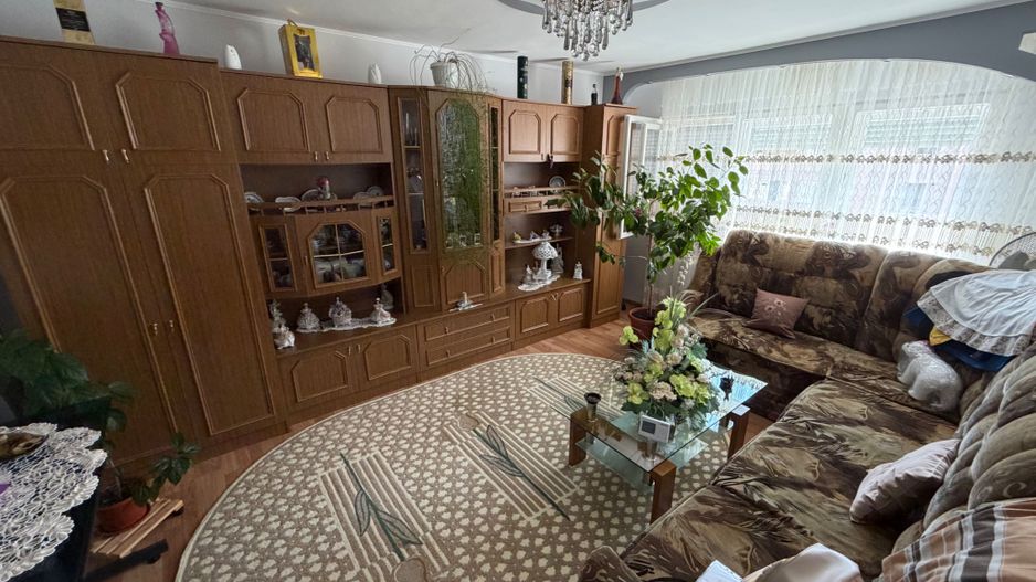 Apartament 2 camere, decomandat  - Cugir - Poză 2