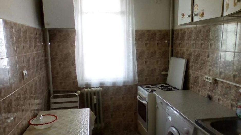 AP. 2 CAMERE- PIATA SUDULUI, BUCATARIE INCHISA, MOBILAT MODERN - Poză 5