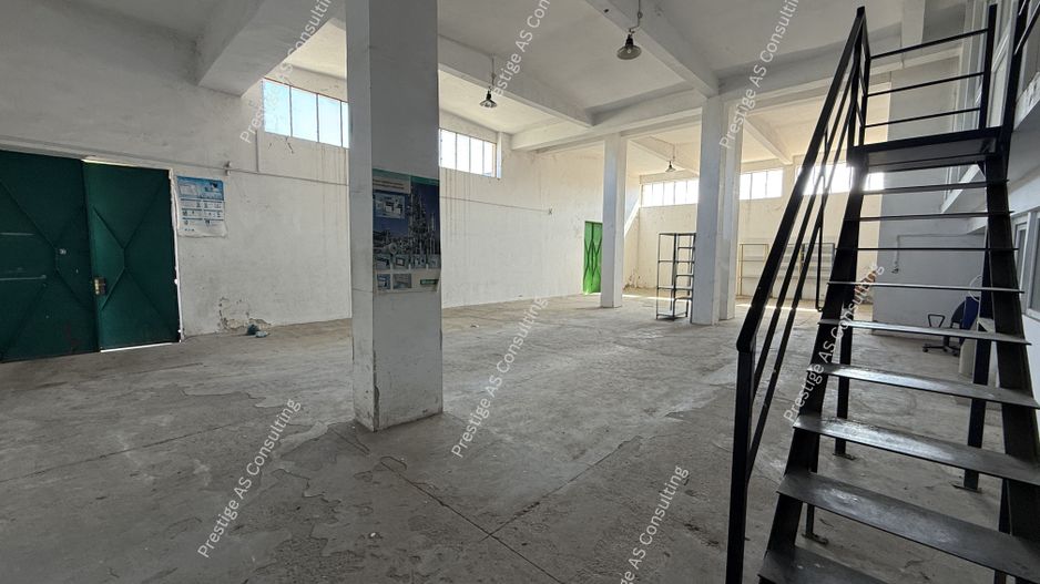 Hala 300 mp | Birouri + Vestiar | Acces auto | 3 intrari | Zona Lipovei - Poză 7