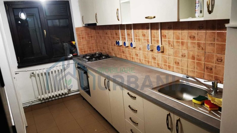 Apartament 3 camere de închiriat în Iași, zonă ultracentrală, lângă Hala Centrală și Palas - Poză 8