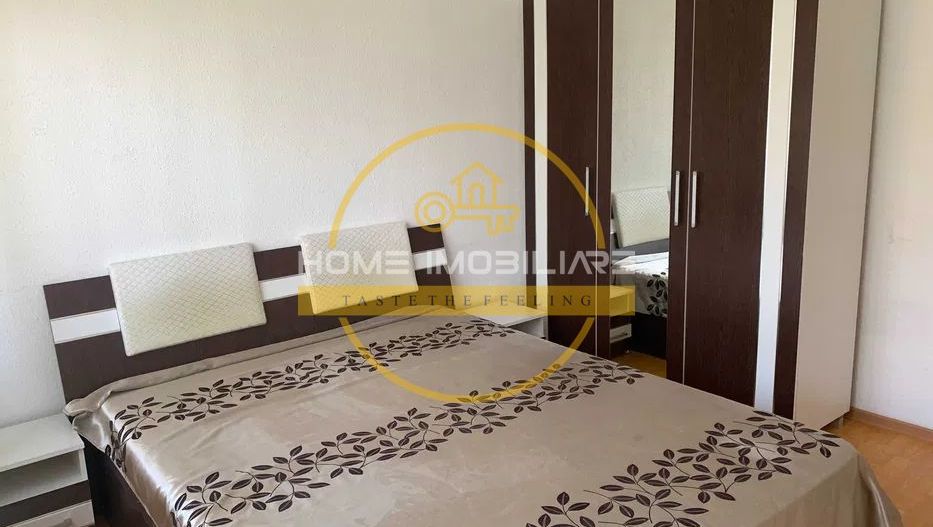 APARTAMENT 2 CAMERE ,PODUL ROSU ,LA 5 MIN DE PALAS - Poză 1