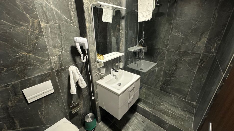 Clădire de închiriat pentru birouri  / clinica - Poză 14