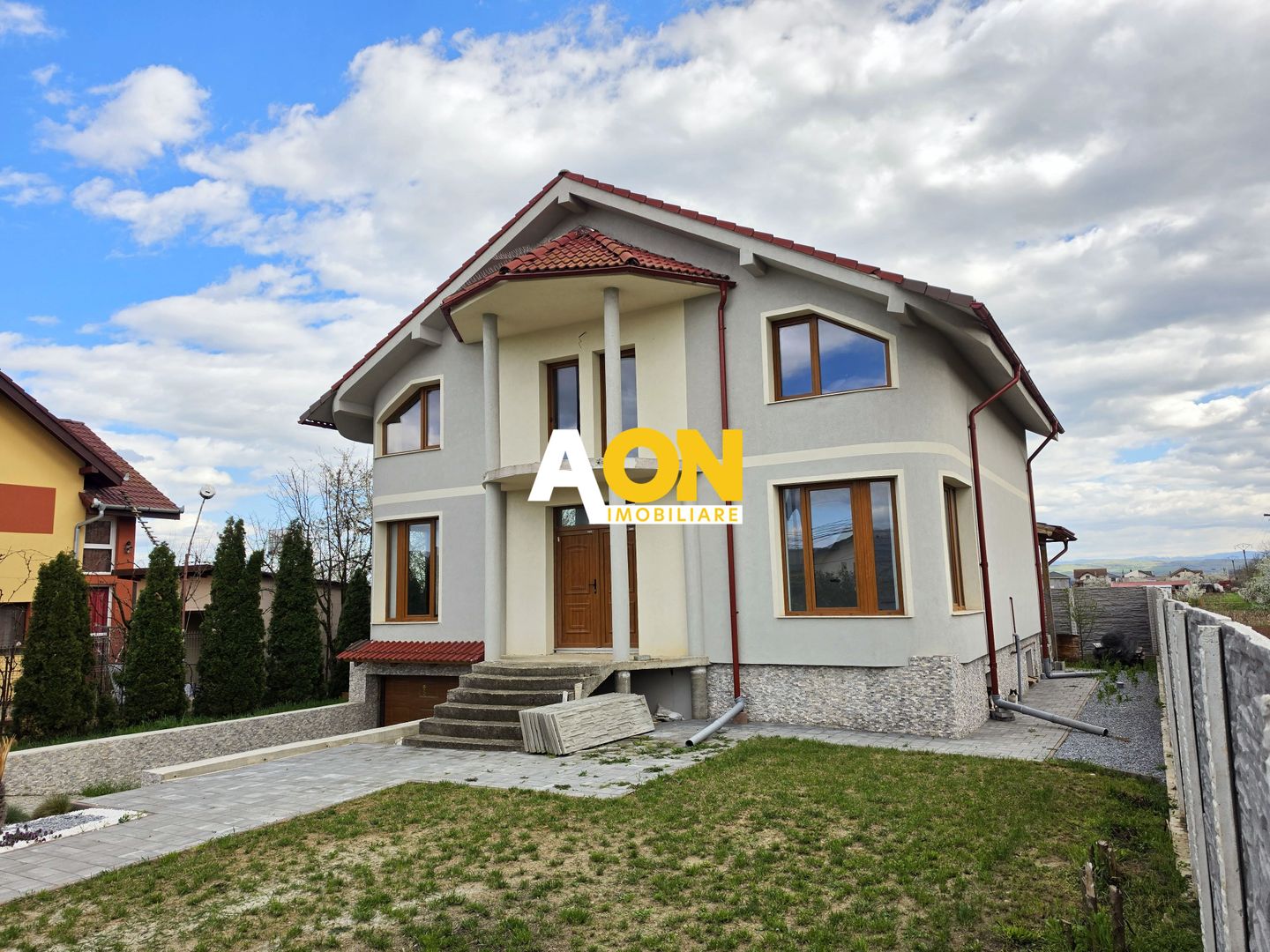 Casa semifinisata, 5 camere, 571 mp teren, Micesti - Poză 1