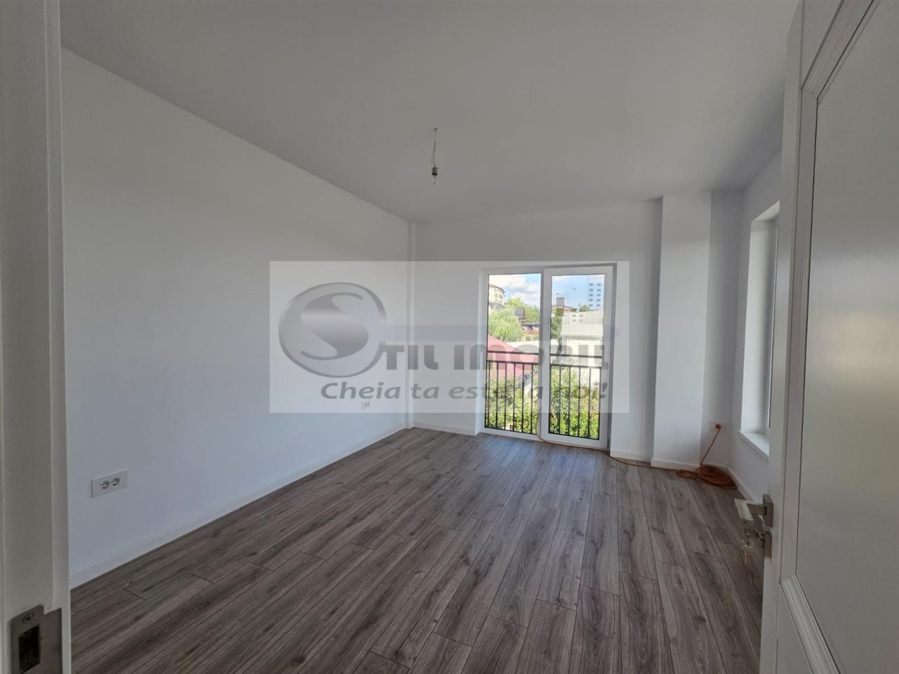Duplex Exclusivist - P+2 - 100metri strada principala - Poză 6