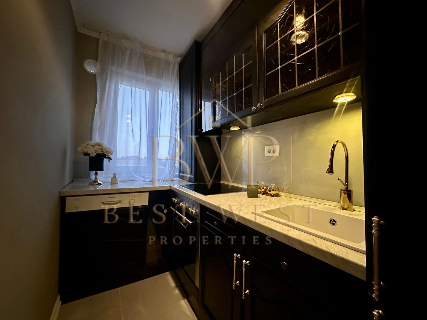 Apartament cu 3 camere, mobilat și utilat - zona Cetății - Poză 13