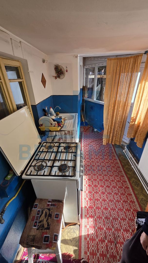 Casa in oras zona Promenada strada Raului 257mp utilitati - Poză 9