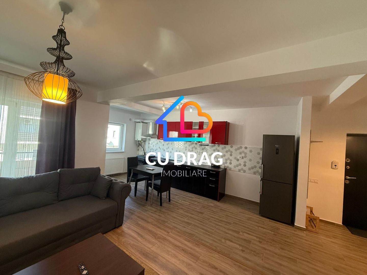 Închiriez apartament modern 3 camere, 81 mp, etaj 1 – Șelimbăr, Str. Unirii - Poză 2