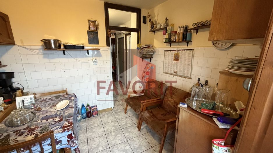 Decomandat. La 2 pasi de Shopping City. 2 bai - Poză 5