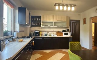 Casa de vanzare 230 mp utili + teren 1000 mp, Luna de Sus, Cluj! - Poză 4