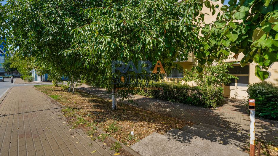 3 camere decomandat, etaj 1, două balcoane - Poză 16