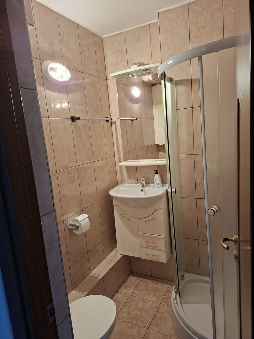 Ocazie Lipovei- Apartament decomandat, 3 camere + bonus o camera - Poză 4