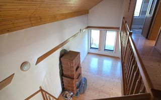 Casa de vacanta in inima padurii, 150 mp/utili, teren 1960 mp, Vulcan - Poză 10