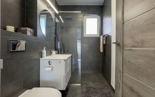 Apartament 2 camere, zona Parcul Poligon - Poză 16