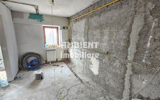 Apartament cu 3 camere, etaj 2, in renovare, zona TRAIAN; - Poză 5