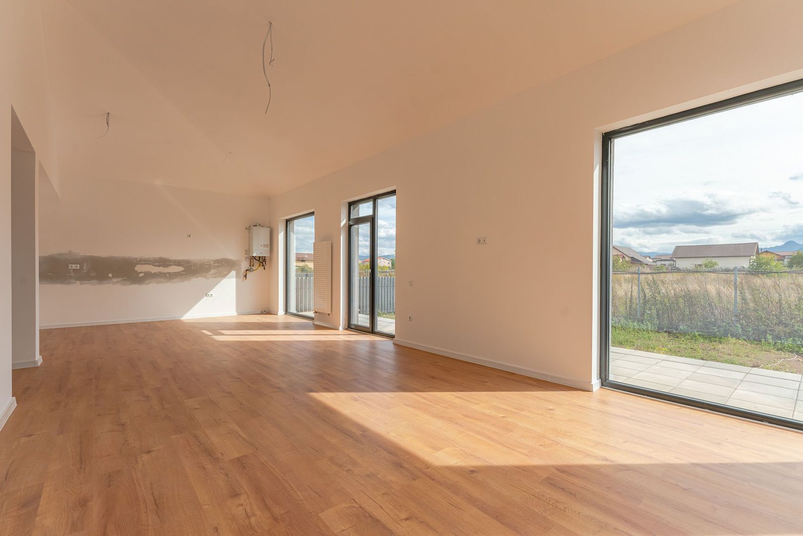 Casa individuala dispusa pe un singur nivel in Izvor, Tarlungeni - Poză 3