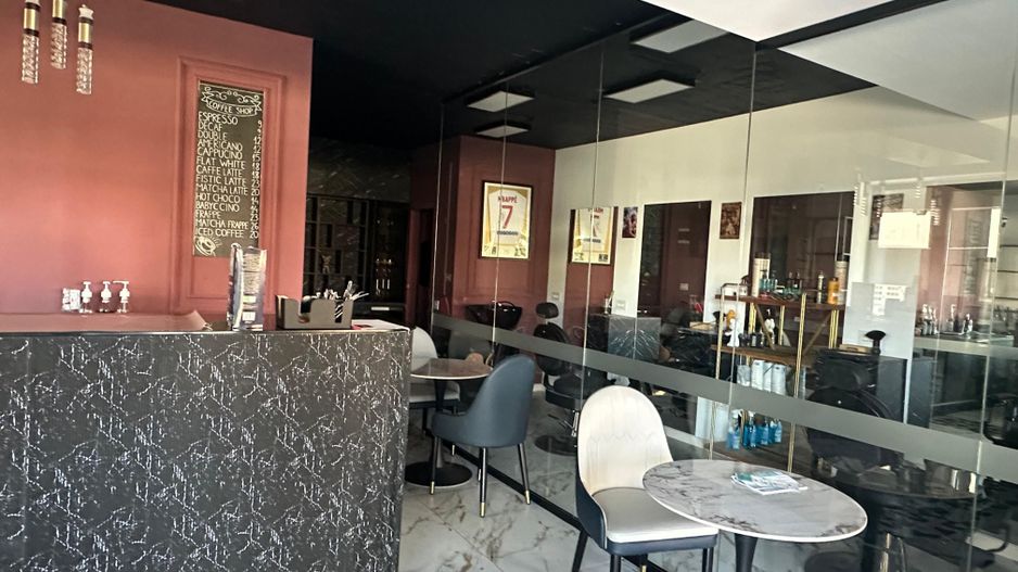 Spatiu Cafenea sau Bar cu Terasa Mare Otopeni 23August Luxor Residence - Poză 3
