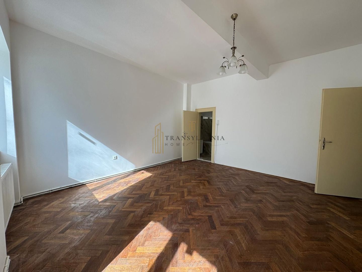 Spațiu de birouri de inchiriat pozitionat in zona istorica a Sibiului - Poză 4