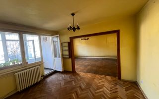 3 Camere Decomandat Central –90mp | Vizibilitate Excelentă | Potențial - Poză 1