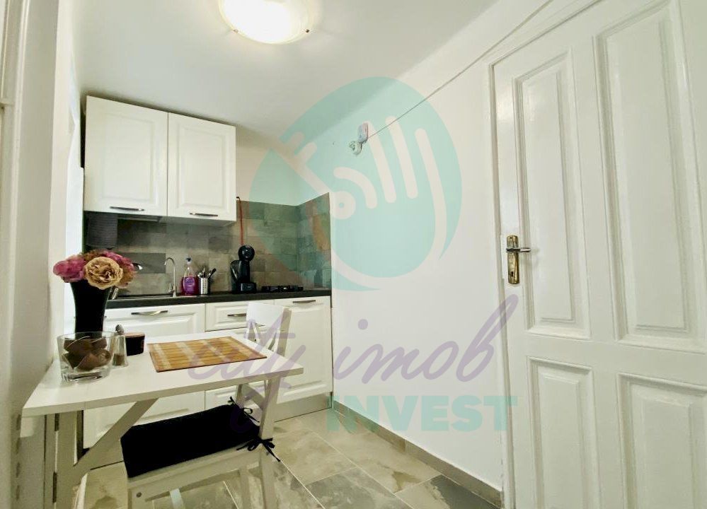 Casa cocheta cu gradina - Poză 14