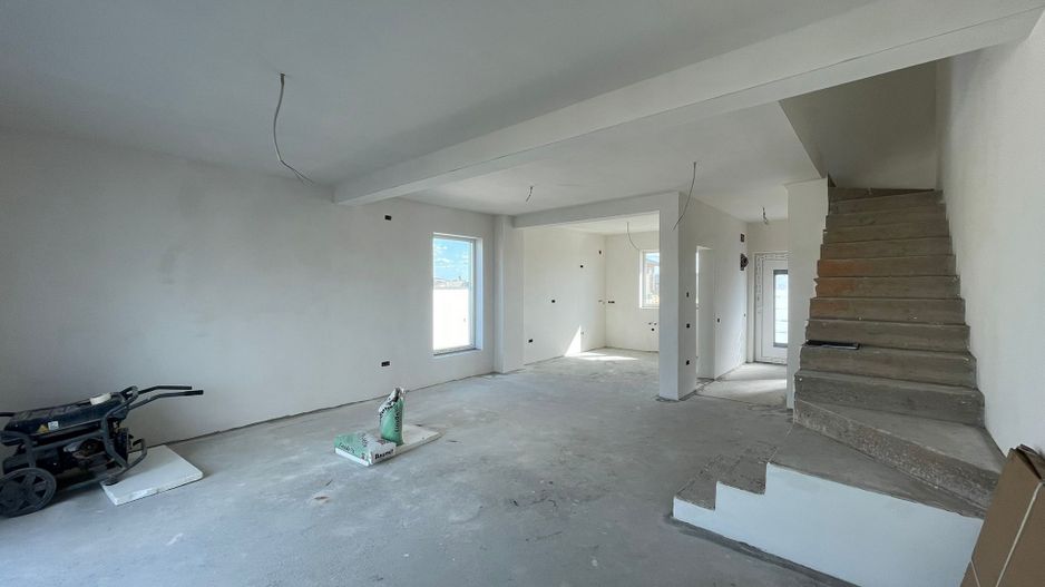 Duplex cu 4 camere -100mp - Mosnita Noua - Poză 2