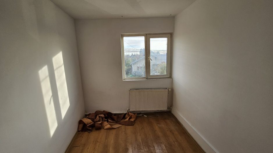 Spatiu comercial/camere cazare - 7 camere 135 mp Baicoi Prahova! - Poză 12