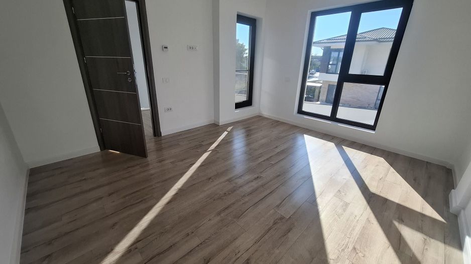 Vila individuala SUPERBA Tunari, ZONA BUNA, TOATE utilitatile - Poză 16