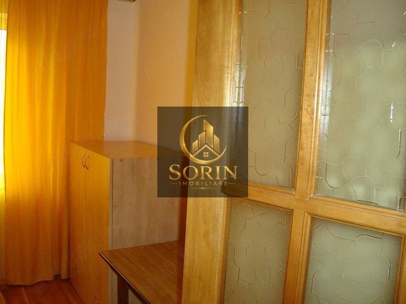 inchiriez apartament 2 camere - Poză 3
