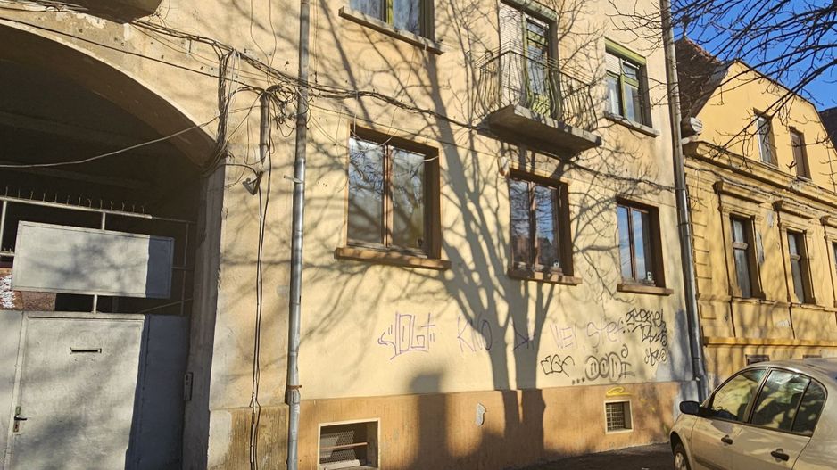 Str Lunga apartament pretabil birou/cabinet , parter stradal - Poză 12