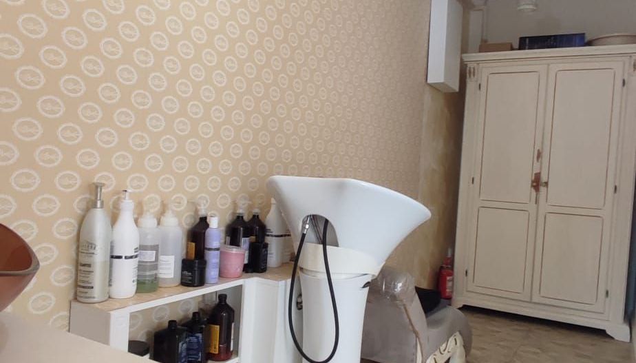 Afacere la Cheie ,Inclus Spatiu si Parcare - Poză 13