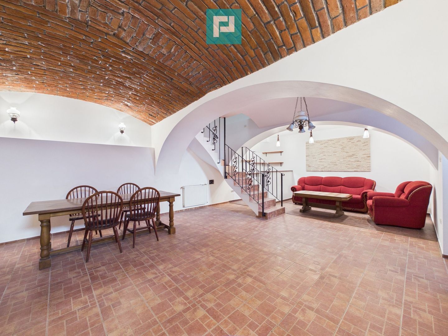 Apartament pe 3 niveluri - ultracentral, Arad - Poză 9