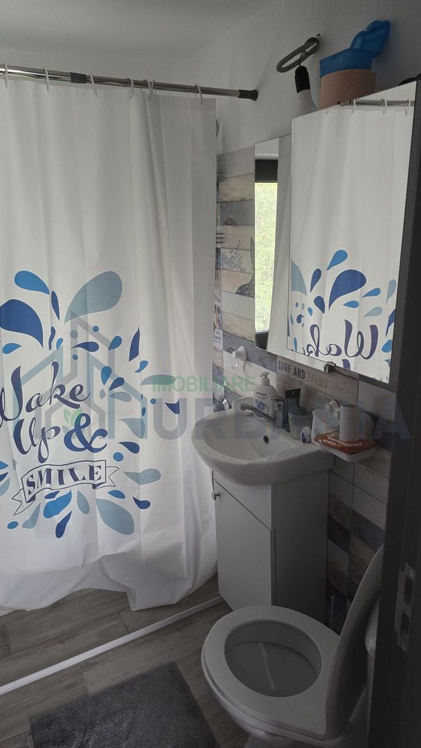 Casă de închiriat cu 3 dormitoare, 2 băi, living și terasă, în Rediu, lângă Primărie - Poză 3