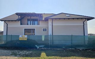 Casă 6 camere în Ciugud, dotări premium și design modern, 710 mp teren - Poză 3