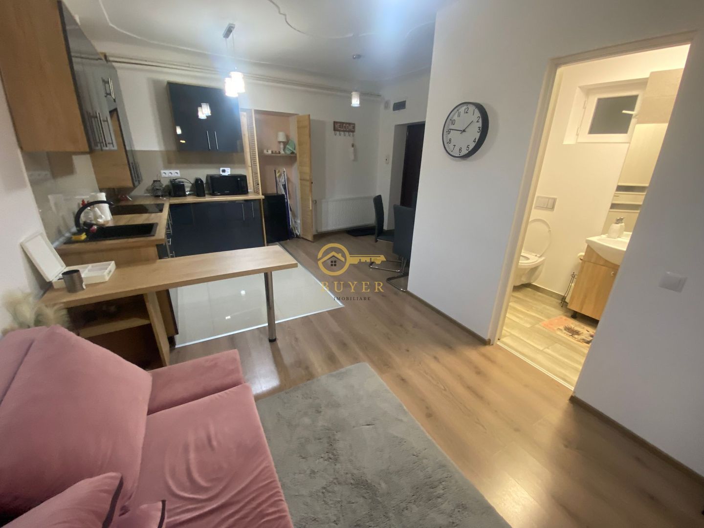 Apartament in centru vechi- Renovat complet- Pretabil investitie - Poză 1