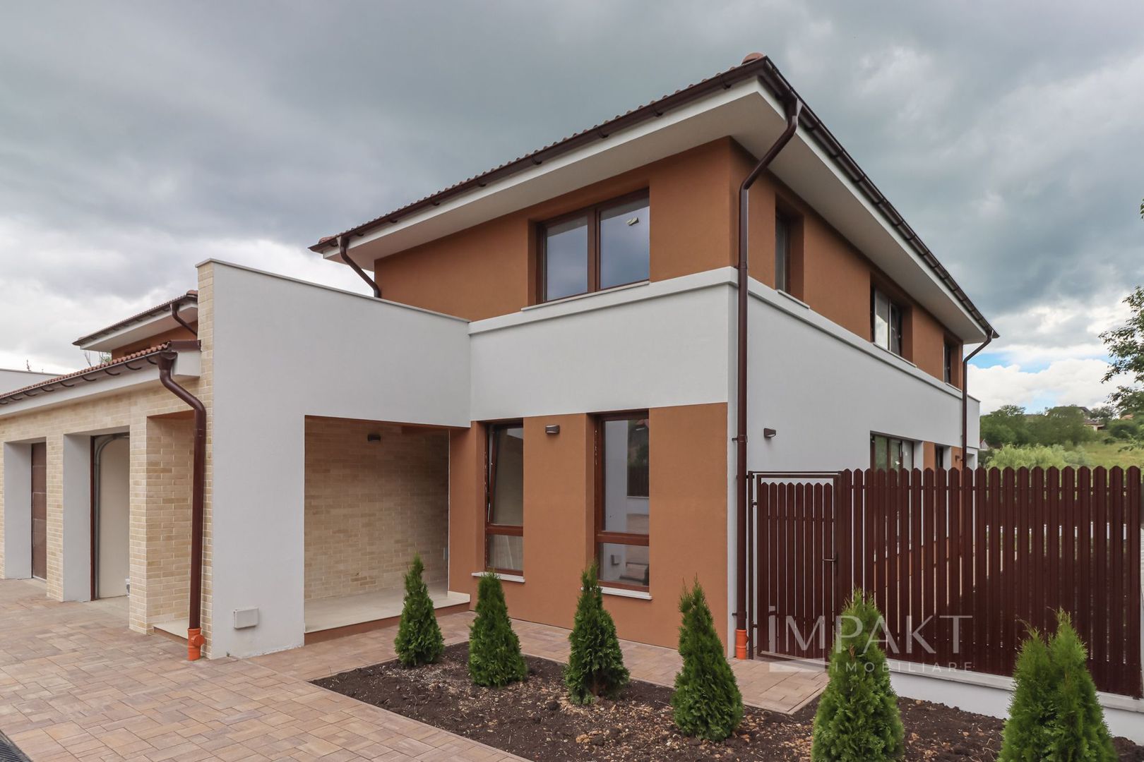 Case cuplate 5 camere si teren de 700 m2 in Feleacu - Poză 35