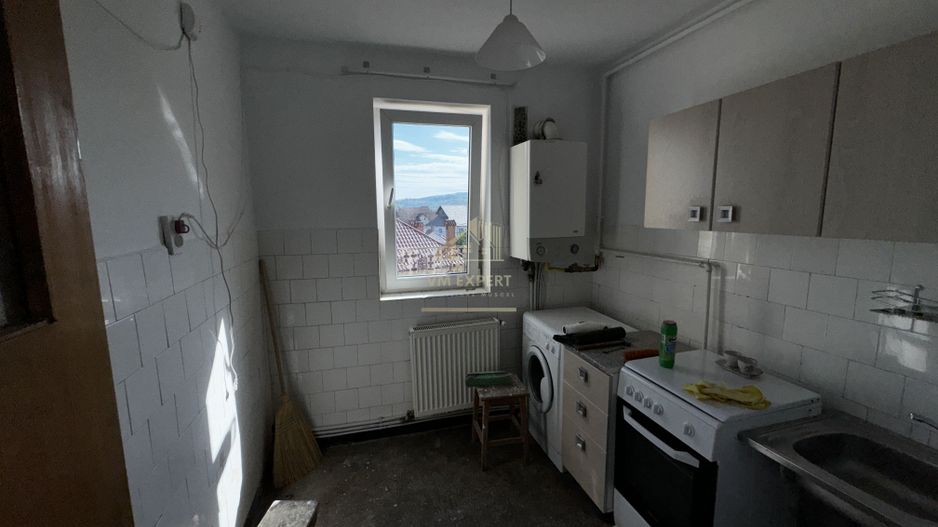 APARTAMENT 2 CAMERE, ETAJ 3, CAMPULUNG, ARGES - Poză 4