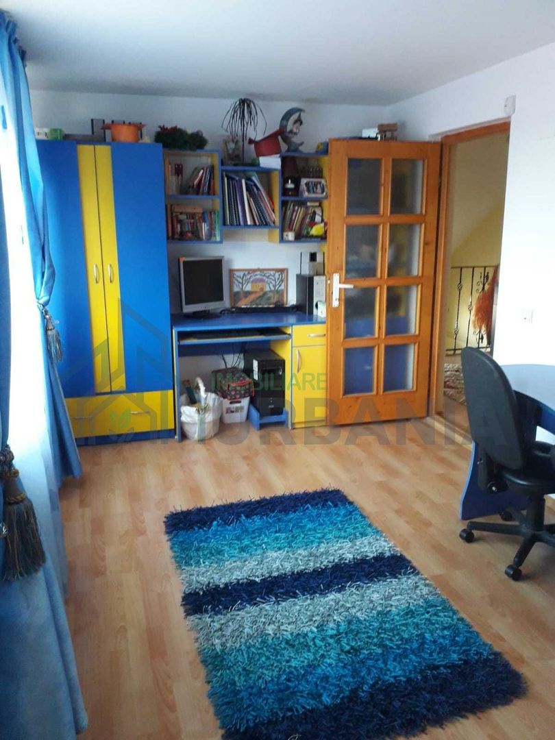 Vilă de închiriat în Bucium, vis-a-vis de Lidl – 4 camere, mobilată, 800 euro/lună - Poză 7