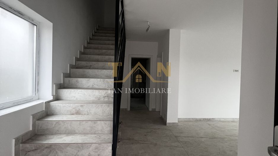 Casa Individuala 4 camere Giarmata - Poză 4