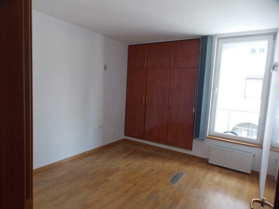 Inchiriez apartament - Poză 1