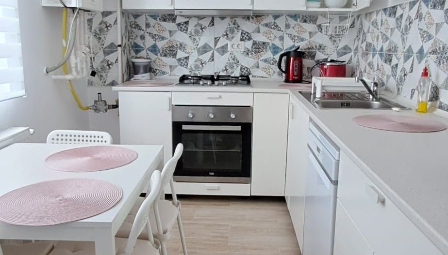 Prel. Ghencea, Cartier Latin / Bragadiru, 2 camere + terasa + parcare - Poză 5