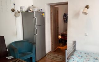Apartament 2 camere - baie si bucatarie separate, singur pe etaj. - Poză 9