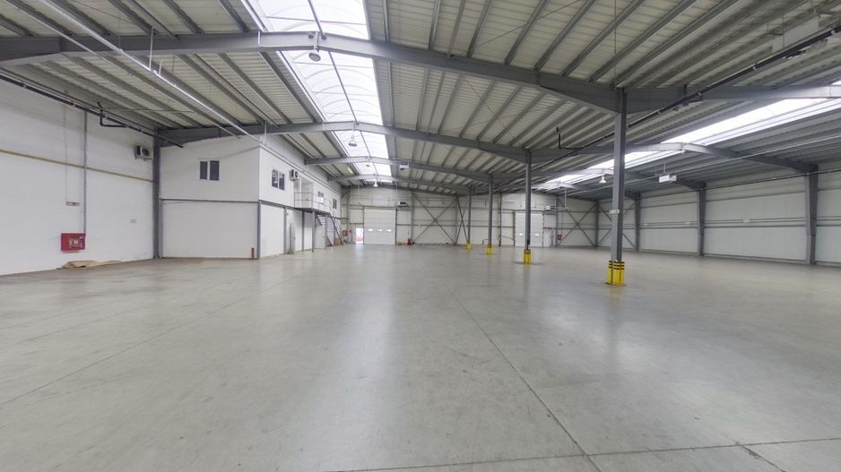 HALĂ INDUSTRIALĂ 854 MP 0% COMISION 3eur/mp - Poză 2